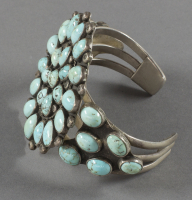 Hopi%20artist%2C%20%3Cb%3E%3Ci%3E%20Cluster%20Bracelet%3C%2Fi%3E%3C%2Fb%3E%2C%20ca.%201930%2C%20silver%20and%20turquoise%2C%20The%20Elizabeth%20Cole%20Butler%20Collection%2C%20no%20known%20copyright%20restrictions%2C%202012.92.157